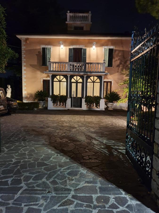 B&B Villa Fiorini Moniga del Garda Extérieur photo