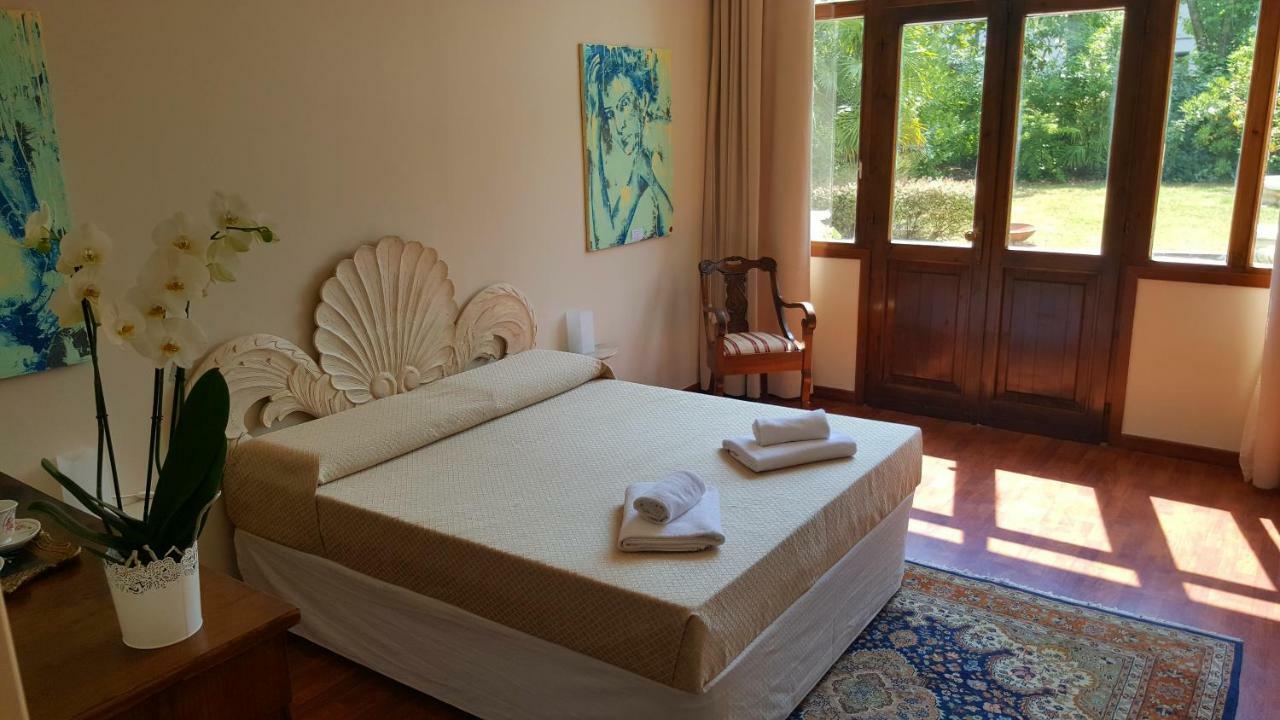 B&B Villa Fiorini Moniga del Garda Extérieur photo
