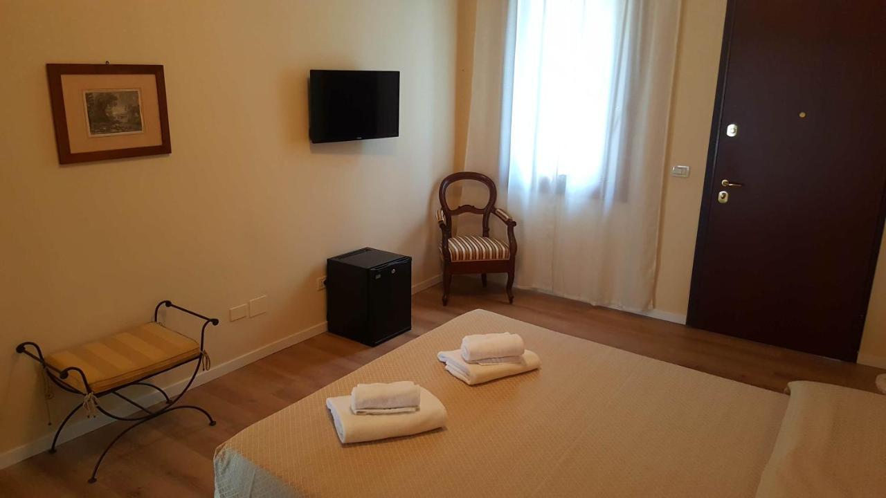 B&B Villa Fiorini Moniga del Garda Extérieur photo